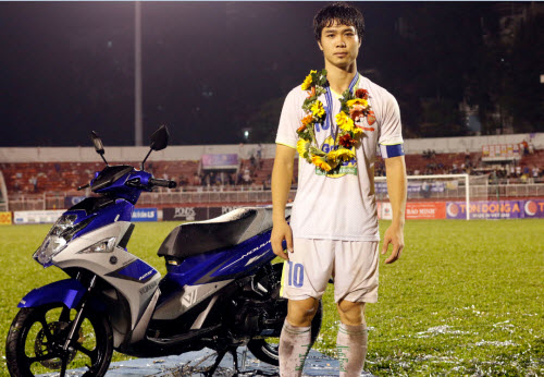 Công Phượng, U21 HAGL tri ân khán giả, nhận thưởng lớn