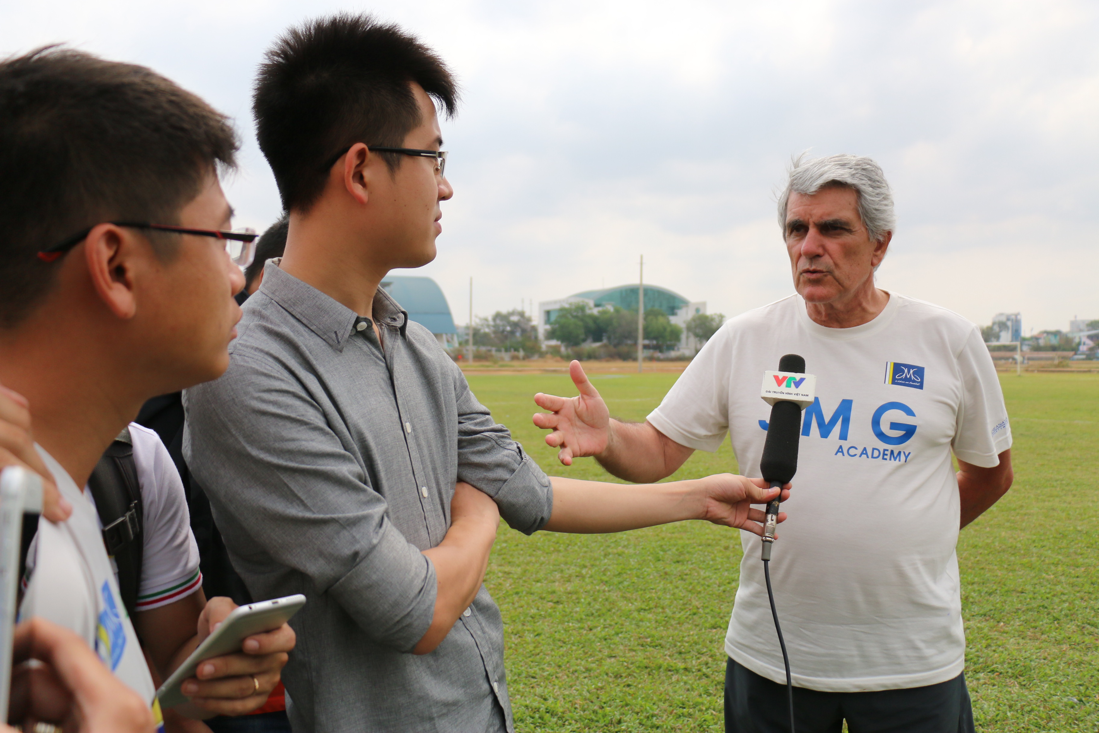 "Cha đẻ" lò JMG: Công Phượng đủ trình độ đá ở châu Âu